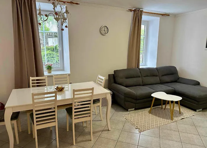 Apartment Zaklad Soce With Hot Tube