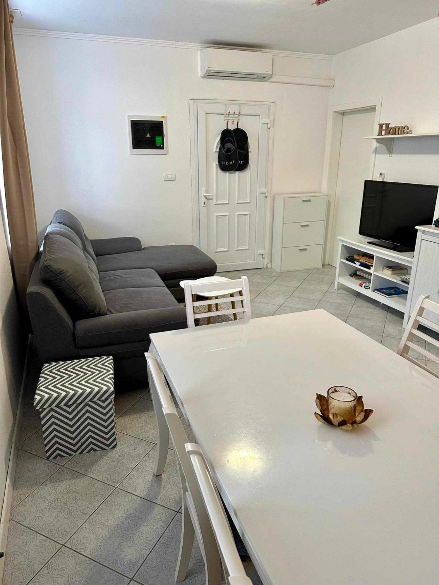 Zaklad Soce With Hot Tube Apartment *